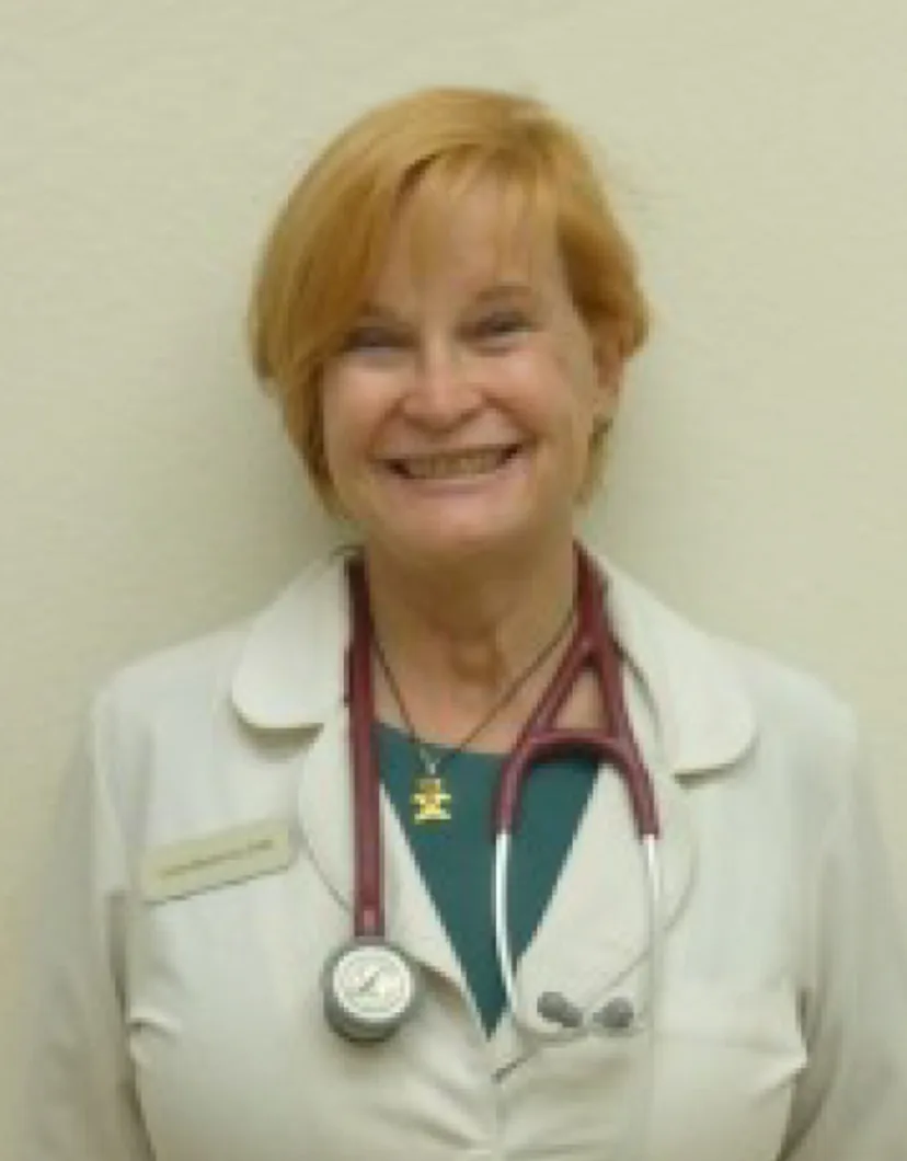 Dr. Linda Mackinnon at Channel Islands Veterinary Hospital / Las Posas Veterinary Medical Center 